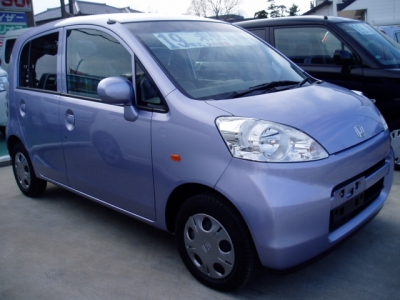 ライフ(ホンダ)未使用車全体拡大