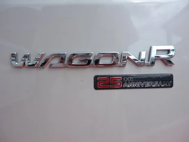 ワゴンR(スズキ)ハイブリッドFZリミテッド 25周年記念車　ディーラー試乗車 9