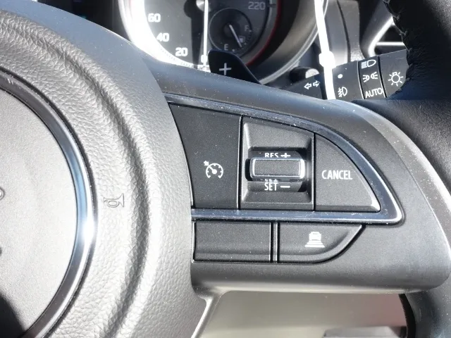 スイフト(スズキ)HYBRID RS セーフティパッケージ　全方位ディ-ラ-試乗車 16