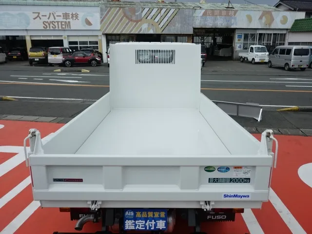 キャンター(三菱)全低床キョウカダンプ ２ｔ　登録済未使用車 7