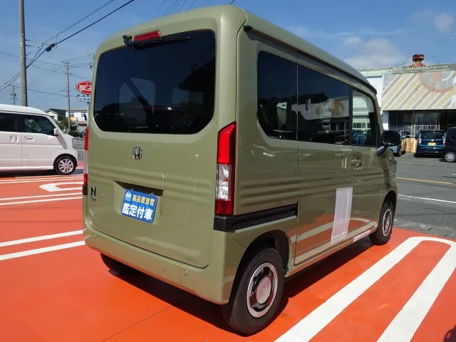 N-VAN(ホンダ)プラススタイルFUNターボ 4WD AT届出済未使用車 12
