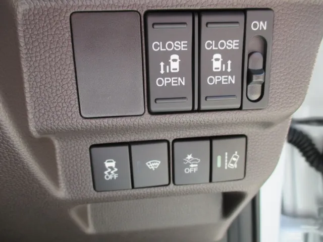 フリード(ホンダ)G  LEDヘッドライト登録済未使用車 25