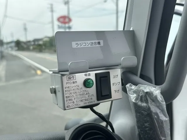 キャンター(三菱)３ｔ ローダースライドダンプレンタ登録済未使用車 17