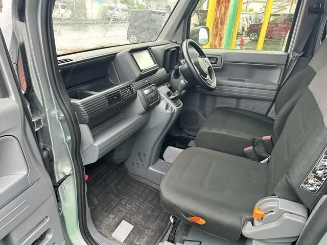 N-VAN(ホンダ)Gタイプ MT ４WDディーラ-試乗車 3