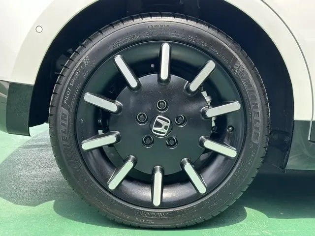 HONDAe(ホンダ)アドバンス中古車 11