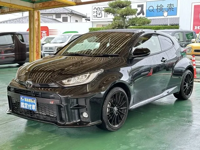 GRヤリス(トヨタ)RS ATディーラ-試乗車 1