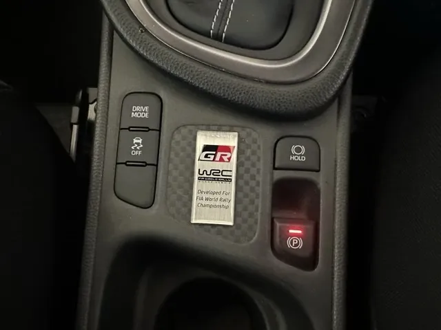 GRヤリス(トヨタ)RS ATディーラ-試乗車 21