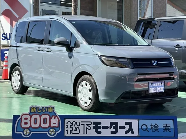 フリード(ホンダ)e：HEV エアー新車見本展示有 0