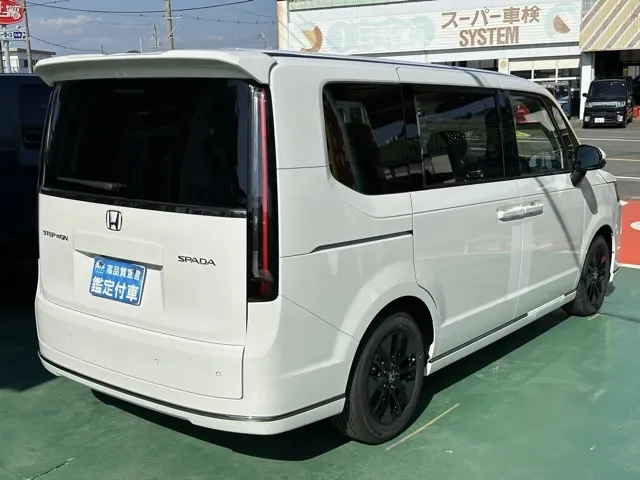 ステップワゴン(ホンダ)スパーダ 7人登録済未使用車 18