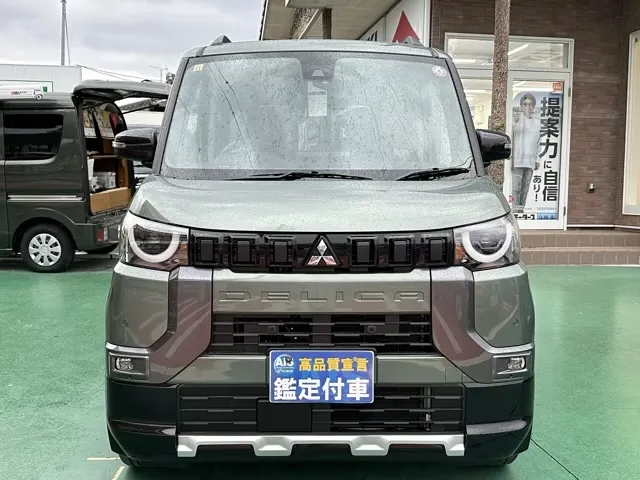 デリカミニ(三菱)Tプレミアム届出済未使用車 27