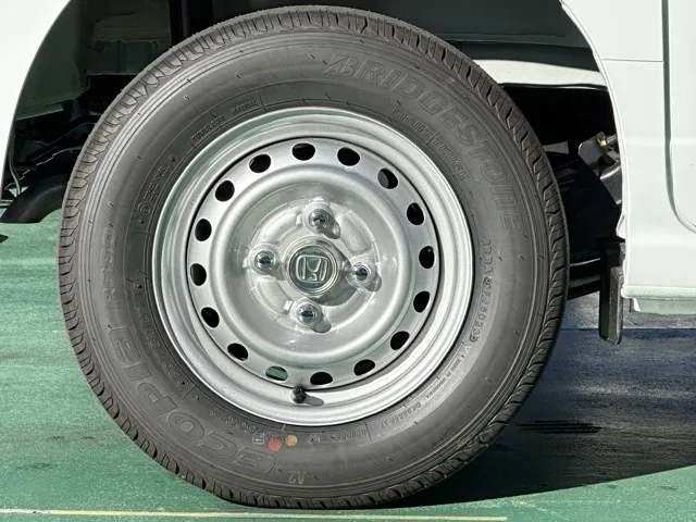 N-VAN(ホンダ)Gタイプ MT ４WD届出済未使用車 10