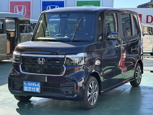 N-BOX(ホンダ)N-BOXカスタム届出済未使用車 1